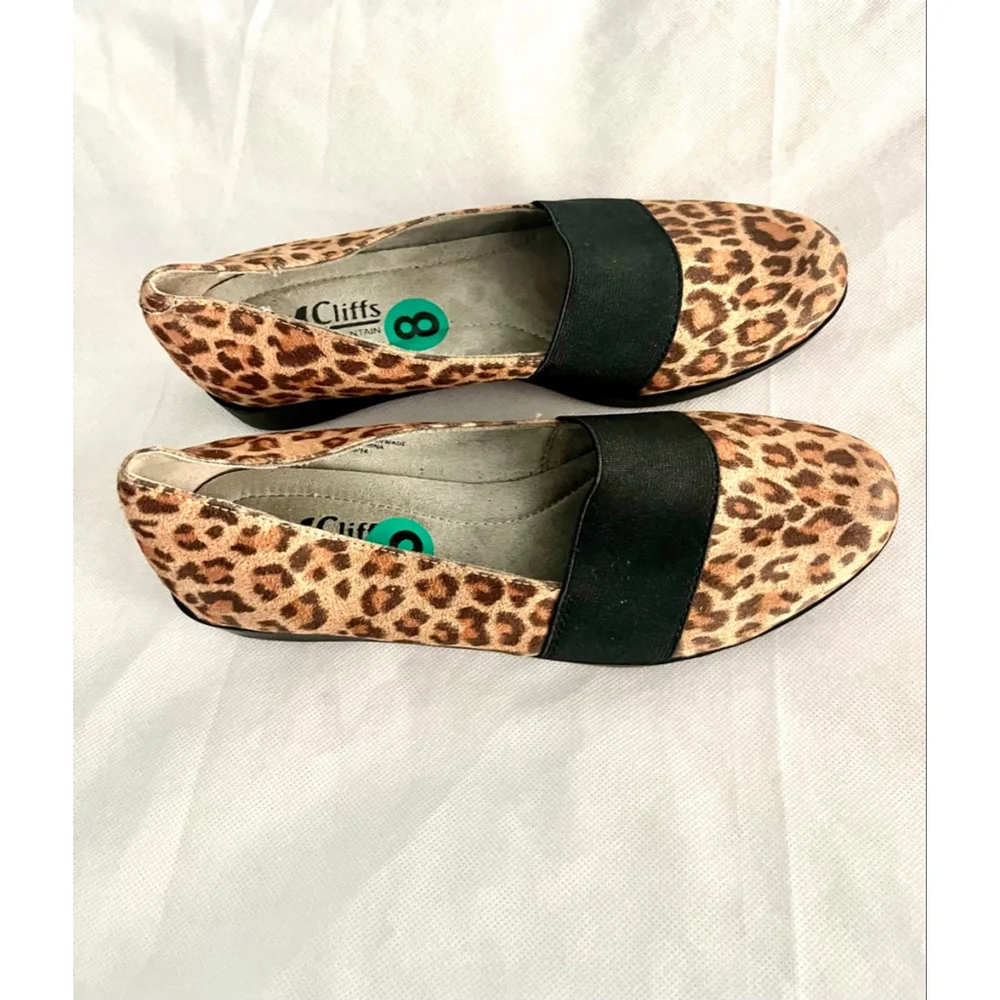 Cliffs by White Mountain Hoffman Wedge Loafers with Leopard print Women Size 8